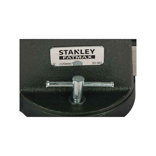 1-83-067, STANLEY® Heavy-duty Bench Vice, 125mm, Feature