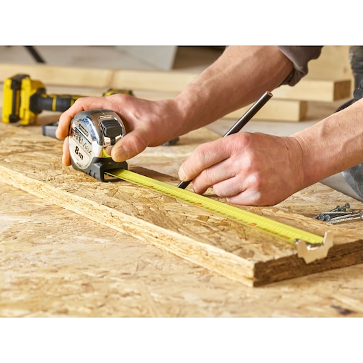 STANLEY® FATMAX® Xtreme™ 8m (32mm Wide)Tape Measure STANLEY® FATMAX® Xtreme™ 8m (32mm Wide)Tape Measure