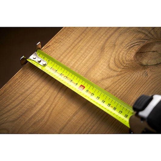 STANLEY® FATMAX® Xtreme™ 8m (32mm Wide)Tape Measure STANLEY® FATMAX® Xtreme™ 8m (32mm Wide)Tape Measure