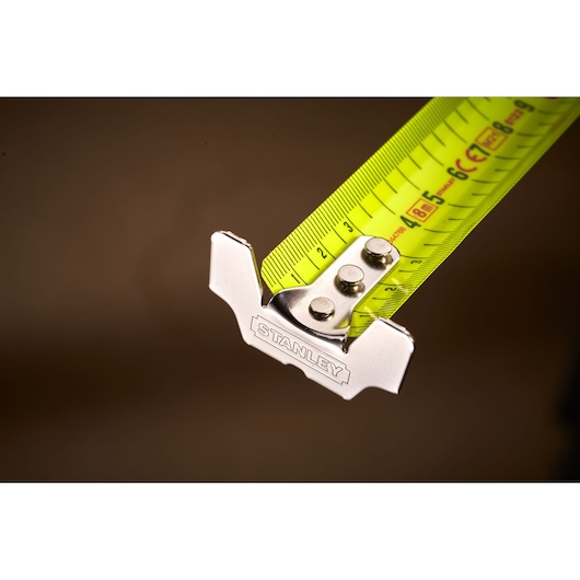 STANLEY® FATMAX® Xtreme™ 8m (32mm Wide)Tape Measure STANLEY® FATMAX® Xtreme™ 8m (32mm Wide)Tape Measure