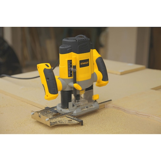 1200W 8Mm Plunge Router