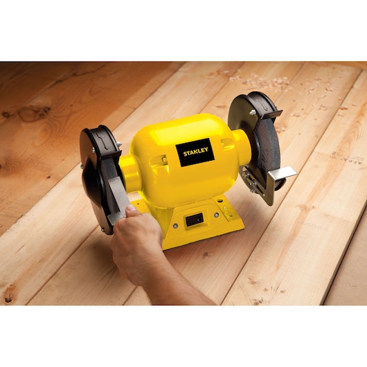 1/2 HP Bench Grinder
