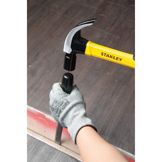 16 Oz Hammer With Fiberglass Handle