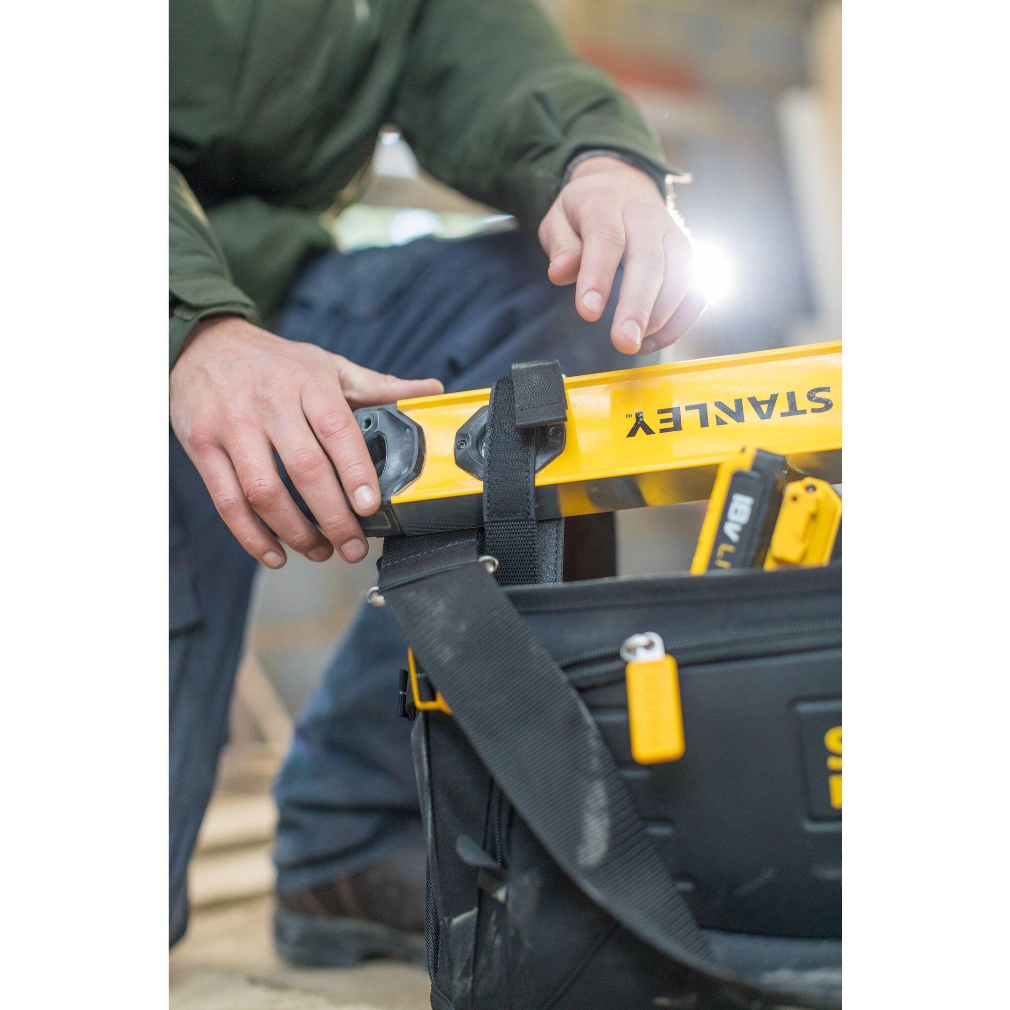 STANLEY FATMAX Quick Access Tote 20 in. STANLEY