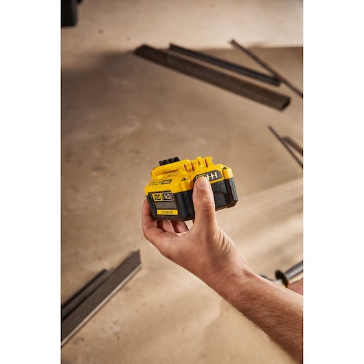 BATTERY FEATURESTANLEY  CONSTRUCTIONHIGH ANGLE BATTERY FEATURE IN CONSTRUCTION ENVIROMENT