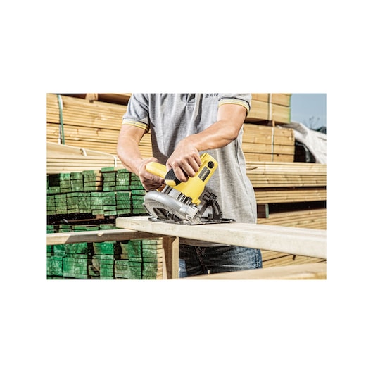 SC16, 1600W CIRCULAR SAW, Application