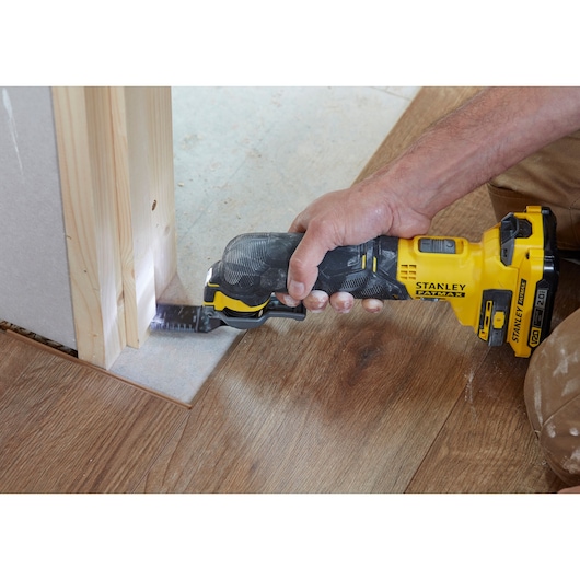 20V Multicutter  (Battery  2.0Ah x 2)