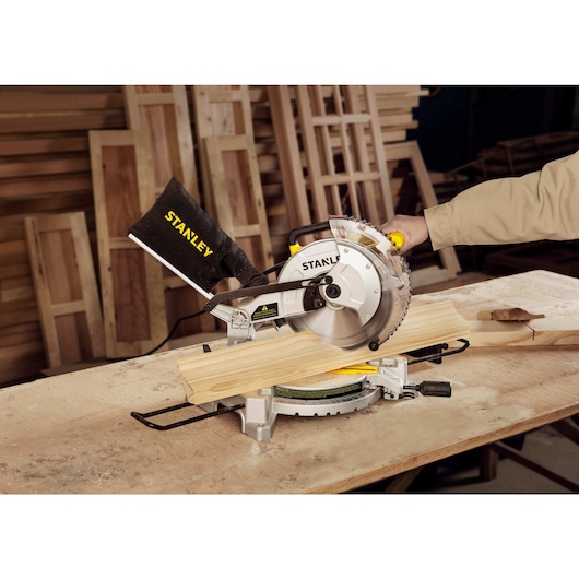 1600W 10" Compound Mitre Saw