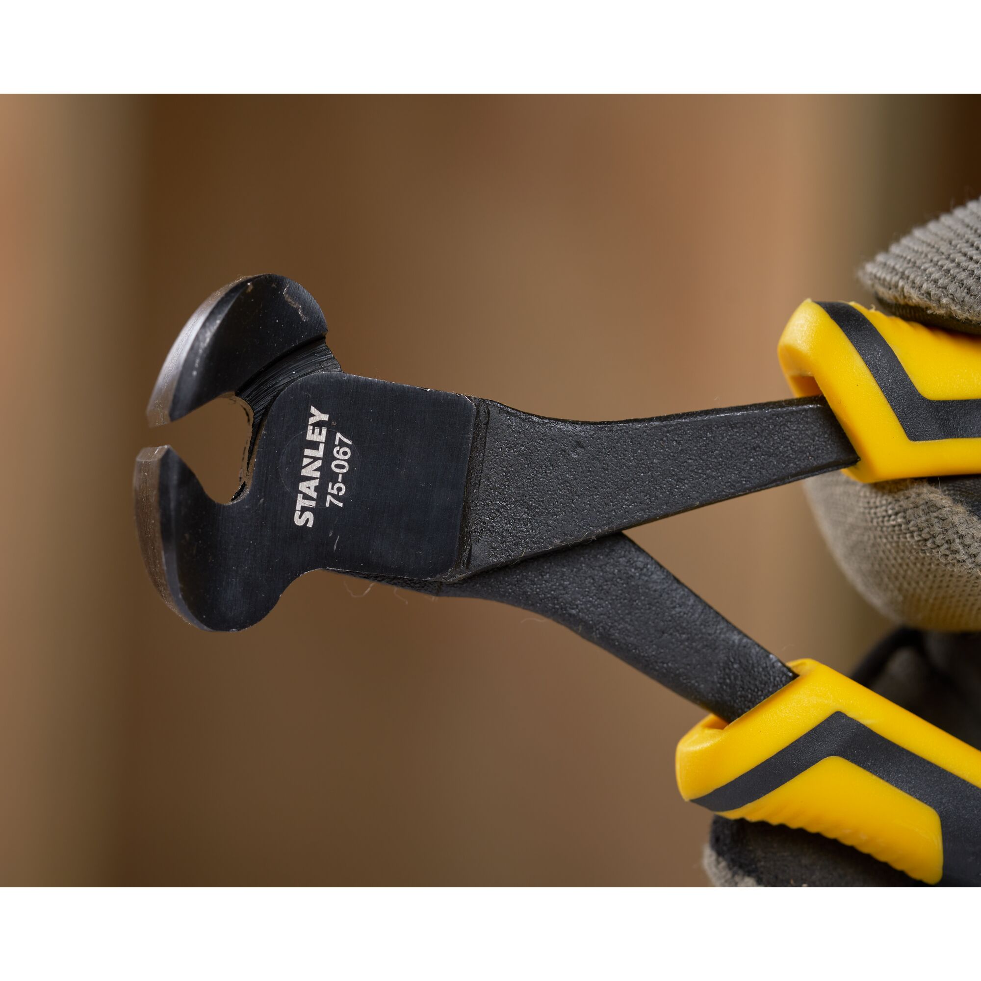 その他 stanley STANLEY® DYNAGRIP® 6 in. (150mm) End Cutter Plier | STANLEY