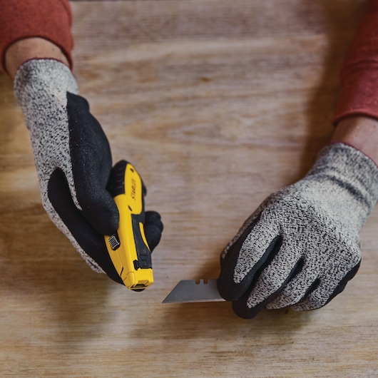 STANLEY® Premium Retractable Blade Utility Knife