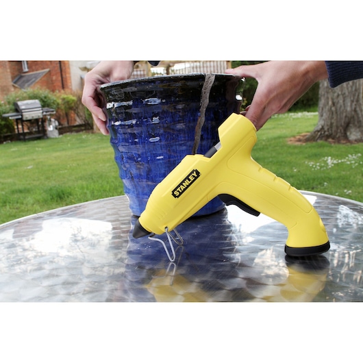 STANLEY® Cordless Glue Gun