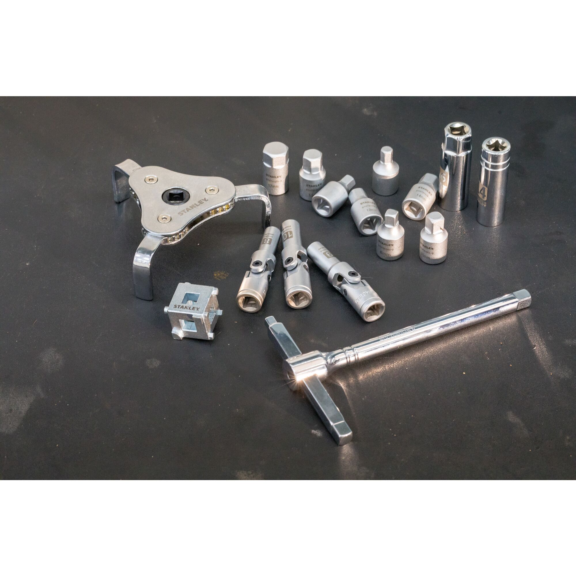 STANLEY® 3-IN-1 Automotive Multi Tool | STANLEY