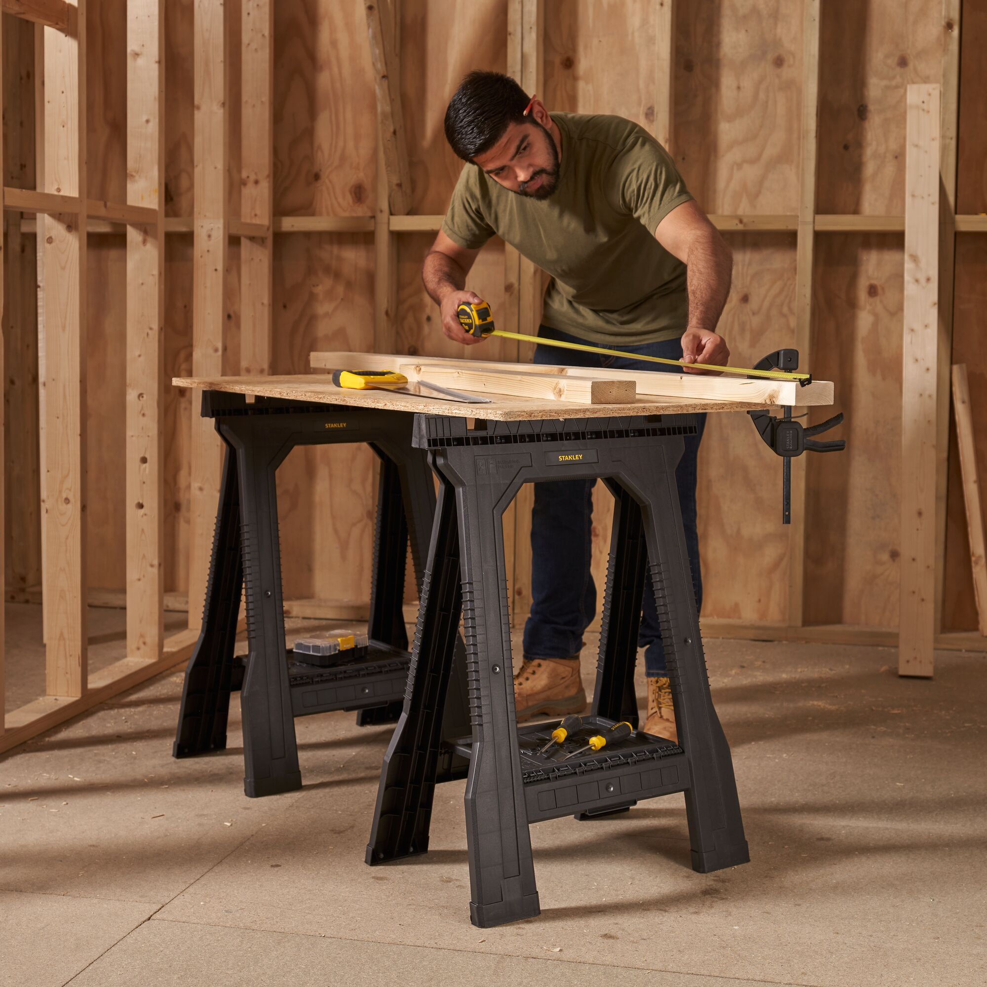 THE LITTLE WORK STAND NTS×The Arth STANLEY® 362kg Folding Sawhorse (Pair) | STANLEY