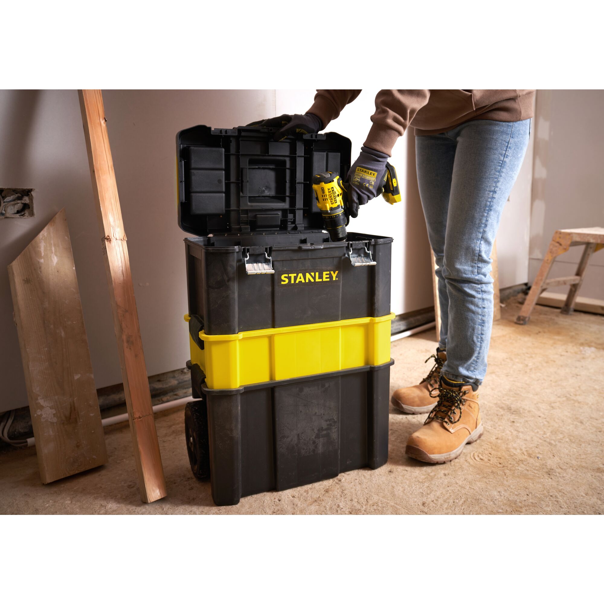 STANLEY® Essential™ Rolling Workshop With Metal Latches