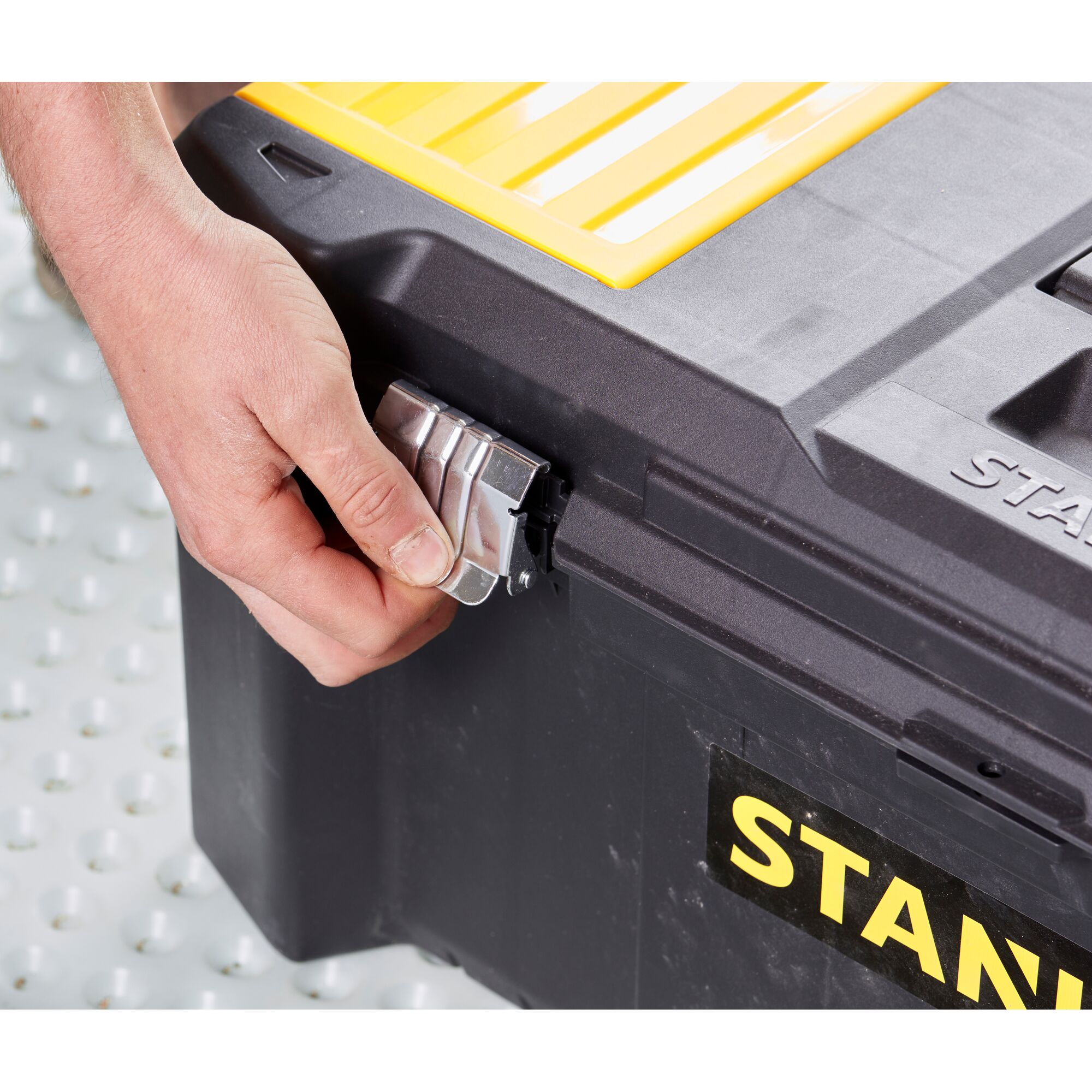 STANLEY® 26 in. Essential™ Tool Box With Metal Latches | STANLEY