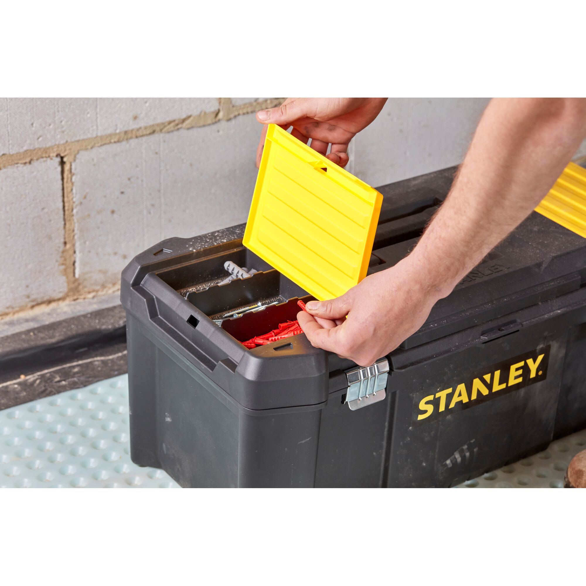 STANLEY® 26 in. Essential™ Tool Box With Metal Latches | STANLEY