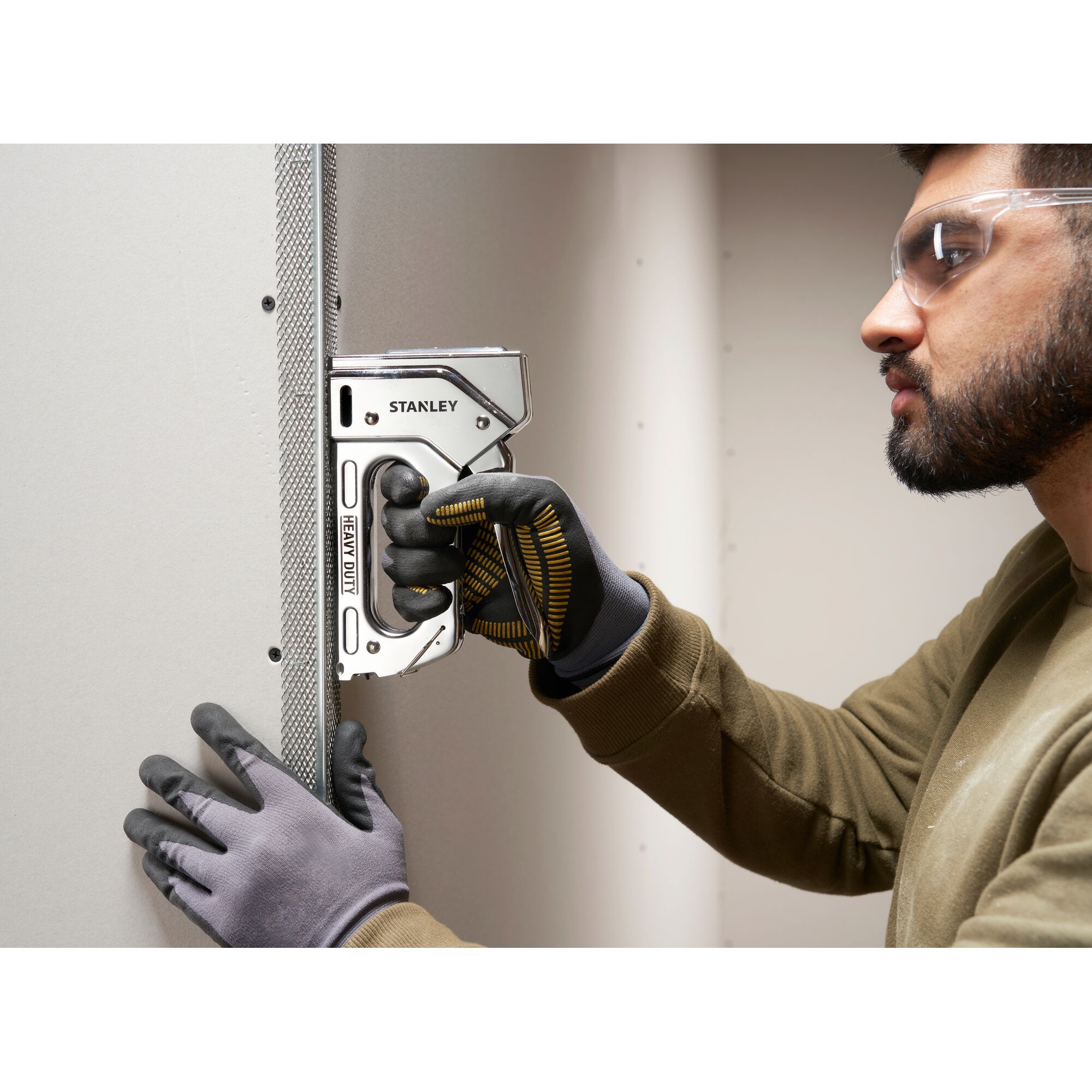 Heavy-Duty Steel Staple Gun | STANLEY